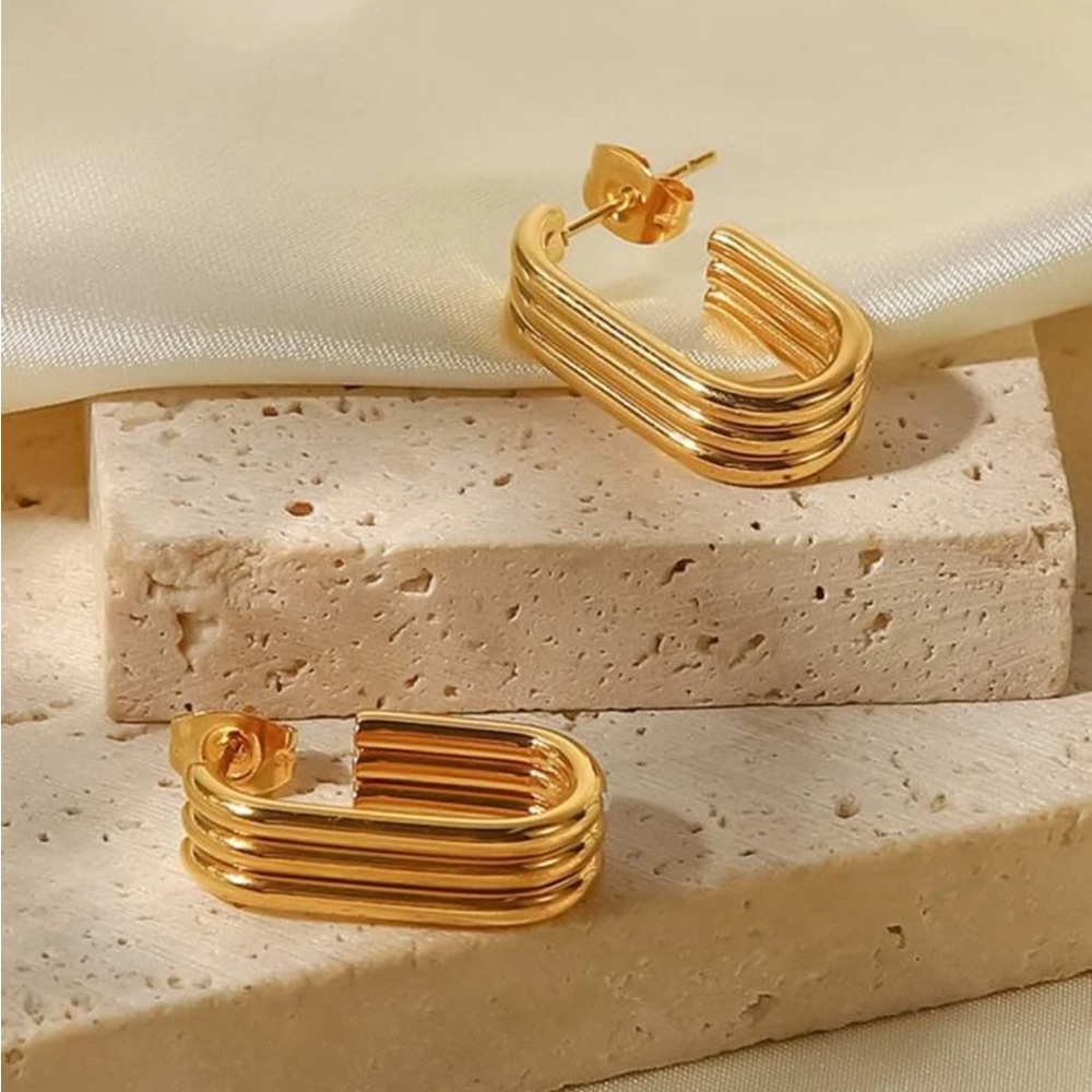 Small Triple Hoop Rounded Rectangle Oblong Gold P… - image 4